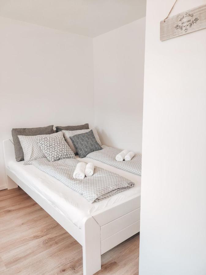 Studio Apartment Sanya Ljubljana Luaran gambar