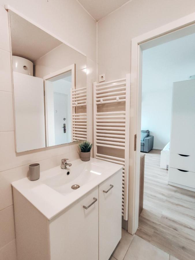 Studio Apartment Sanya Ljubljana Luaran gambar